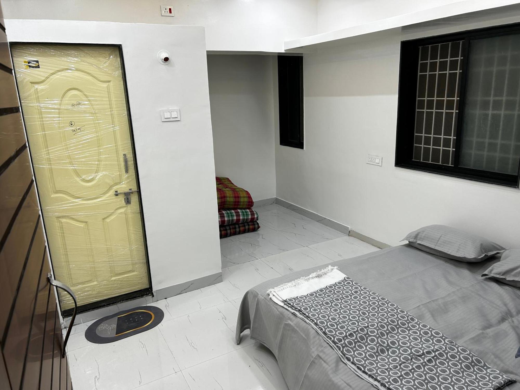 Vatavriksha Guest House,Akkalkot Akalkot Zewnętrze zdjęcie