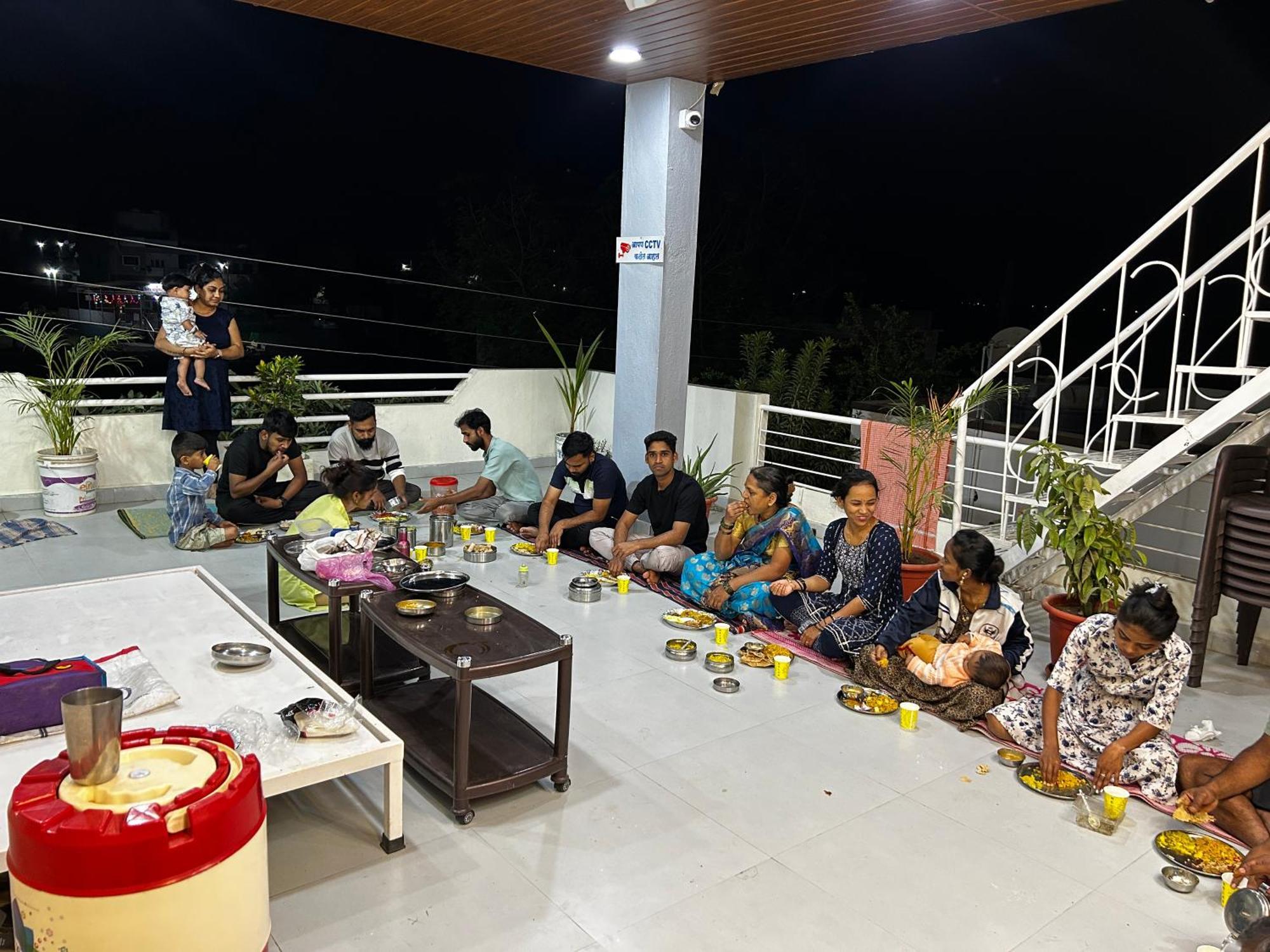 Vatavriksha Guest House,Akkalkot Akalkot Zewnętrze zdjęcie